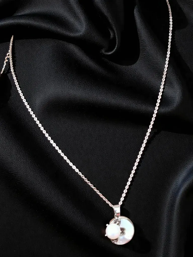 Yin-Yang Mother-of-Pearl Pendant Necklace